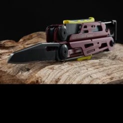 Leatherman Signal Black Red -Cheap Knife Store wit lt700rddet 50956.1587729535